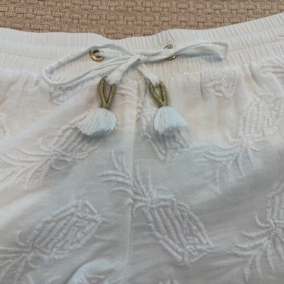 Lilly Pulitzer Pineapple Shorts - Picture 2 of 4